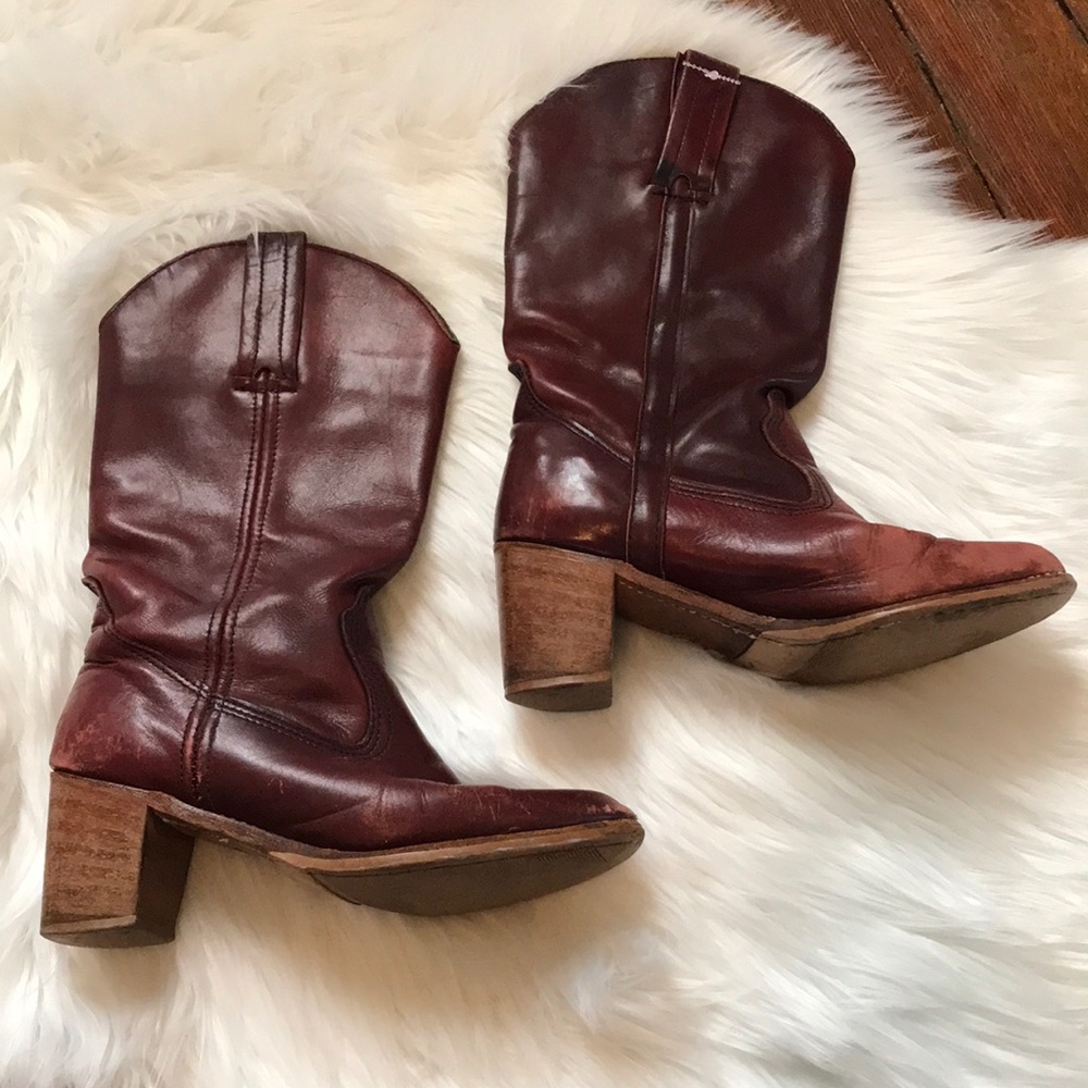 Distressed Vintage Boot In Red Leather